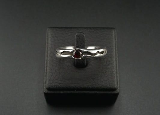 Garnet Gem Stone in Crevice Silver Ring