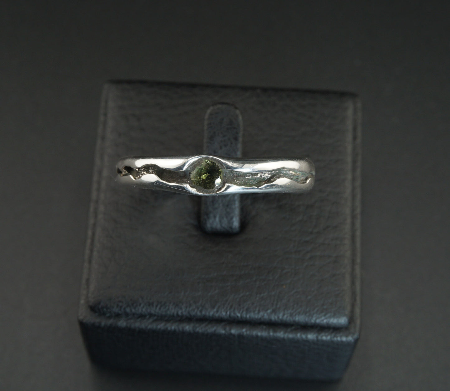 Peridot Gem Stone in Crevice Silver RIng