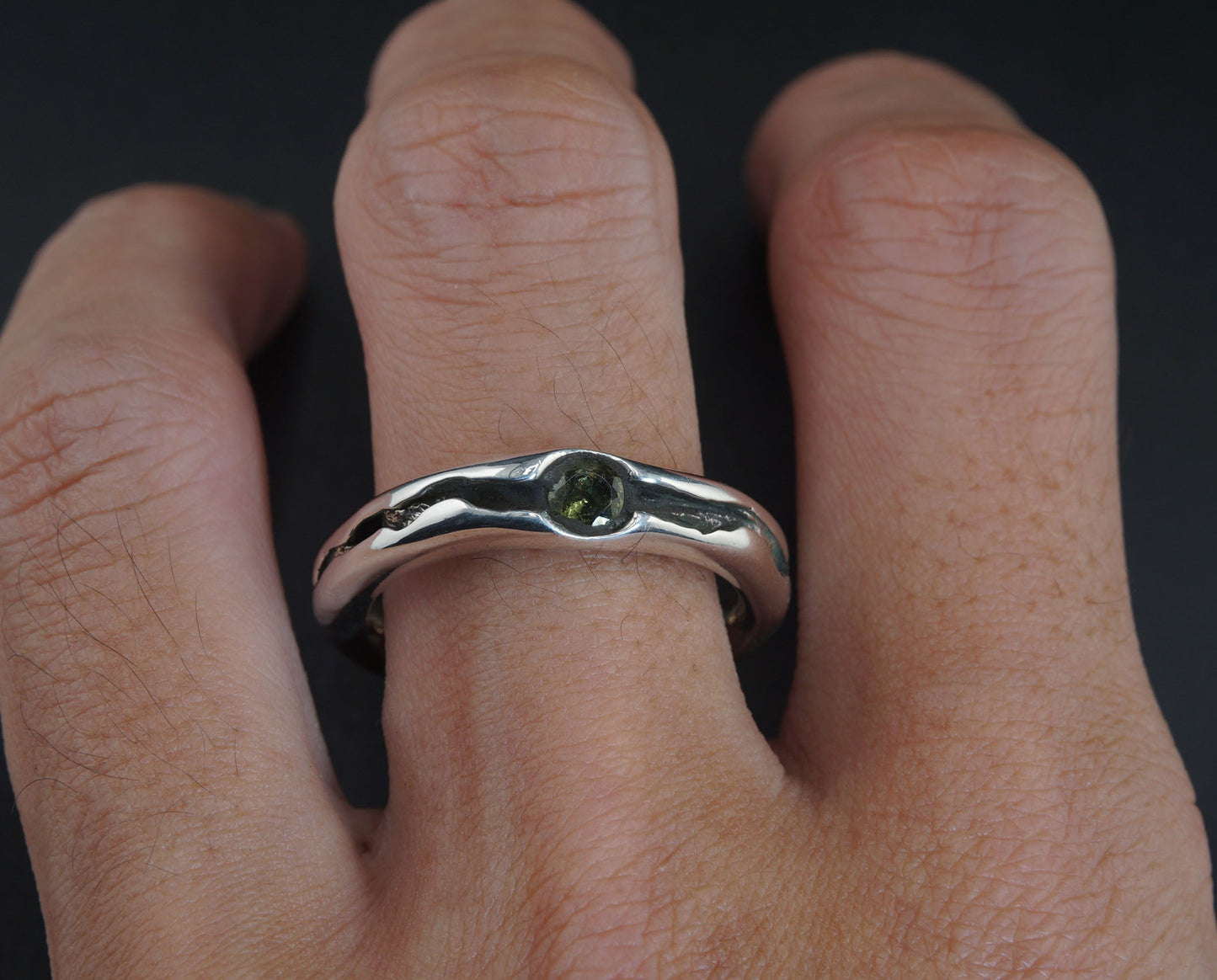 Peridot Gem Stone in Crevice Silver RIng